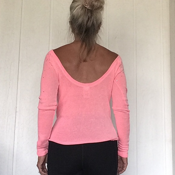 PINK VICTORIAS SECRET NEON PINK LOW BACK SWEATER SMALL - Picture 3 of 15